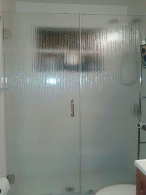 I loooove my new shower door!!! It was delivered right on time, the quality of the glass is AMAZING!!!!!