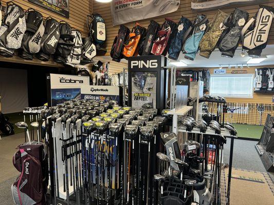 Clubs, stand bags