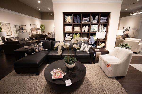 Bassett Furniture showroom in
Tacoma, Washington
Upholstery and Throw Pillows