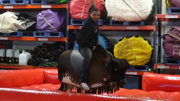 Habenaro Mechanical Bull