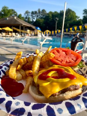 Snack Bar Burger & Fries