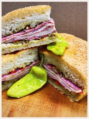 Cannatella's muffuletta