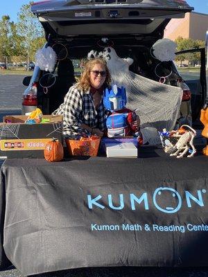 Trunk or Treat fun! We love our community!