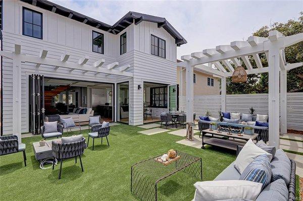 Manhattan Beach home found in Remy Owl's MLS. Listed by Listed by Bryn Stroyke