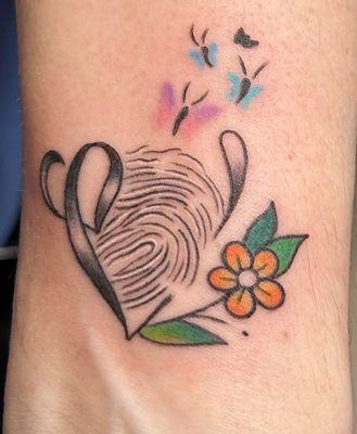 Memorial tattoo with fingerprint