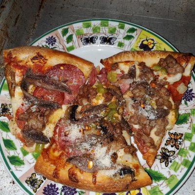 3 slices of my Super Combo w/Anchovies