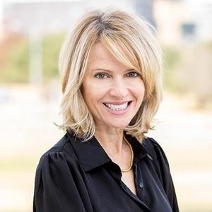 Cindy Fowler - Realtor