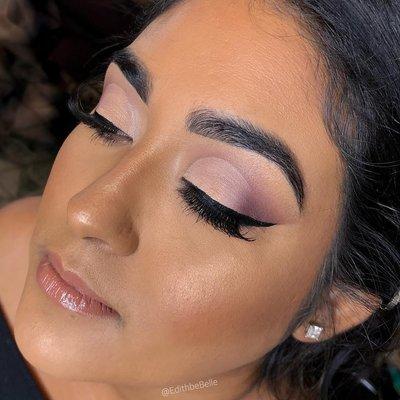 Cut crease   Instagram.com/Edithbebelle