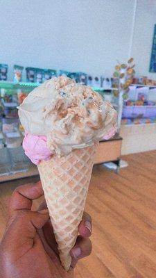 Salted Carmel truffle and fruity pebble's ice cream