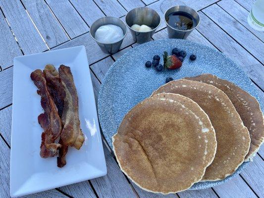 Pancakes and bacon