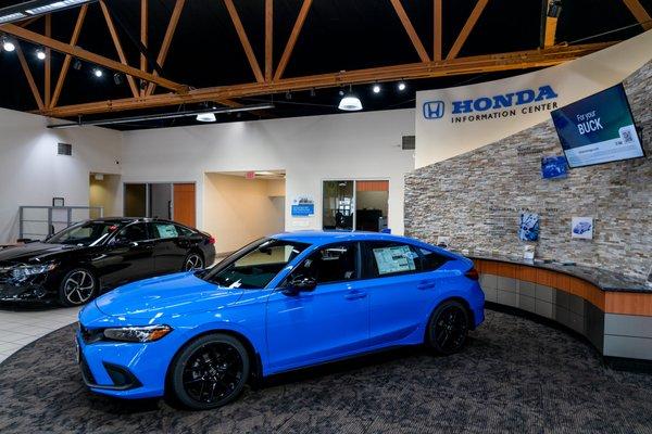 Honda of North Hollywood- You have come to the right place to find the exact Honda for your needs.