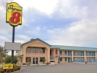 Super 8 Pensacola - N. A. S. / Corry Area