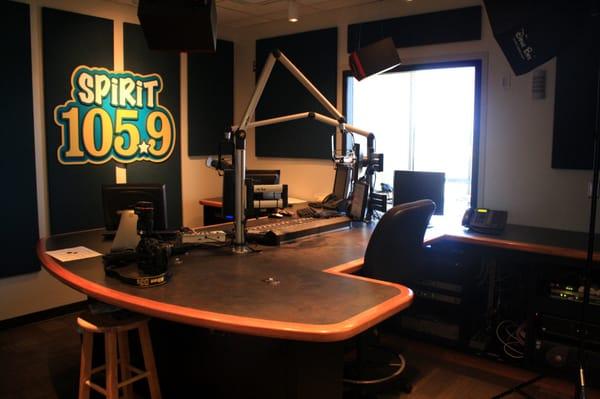 SPIRIT 105.9 Studio