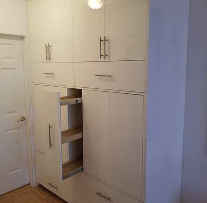 Washer & Dryer Cabinets