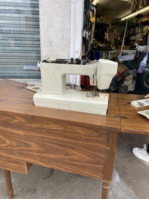 Van Hing Sewing Machine