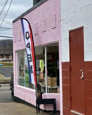 Front entrance to bakery