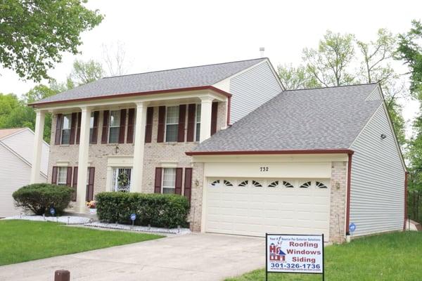 Full Roof Replacements with New 6" Gutters