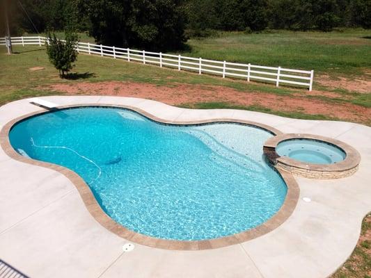 Custom Freeform Gunite Swimming Pool