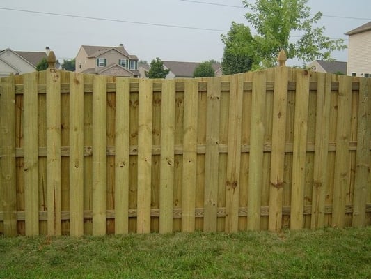 B & B Fencing Shadowbox Fence