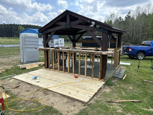 Outdoor bar and kitchen!