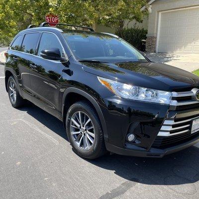 Toyota Highlander with one year ceramic coating