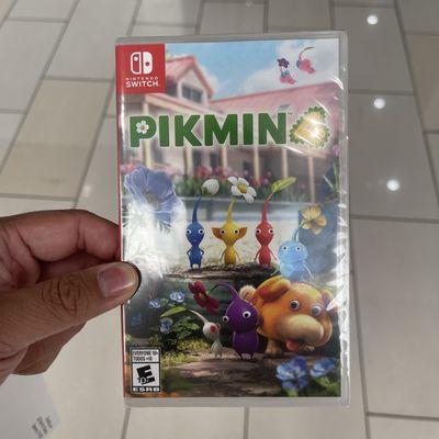 Picking up  #Nintendo #Pikmin4 for the #Switch! #Pikmin #BryantCabrera