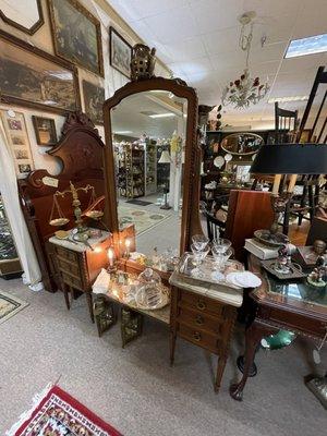 Serendipity Antiques & Interiors