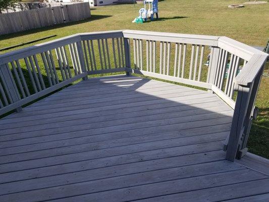 Cabots semi-solid oil (Driftwood Grey) on a treated deck