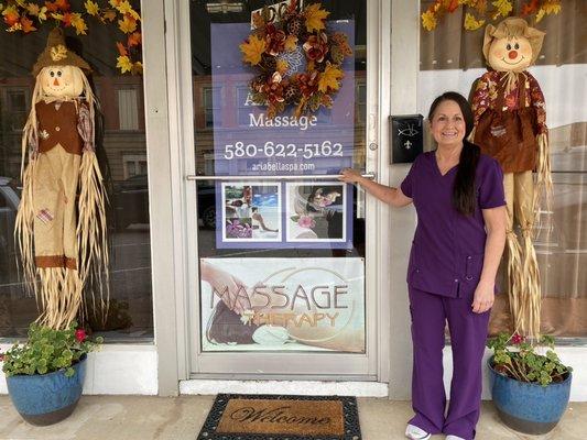 Welcome! I'm Stacey Conley, ABMP certified and licensed massage therapist. I can't wait to meet you!