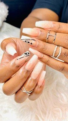 Ombré nails with nail art