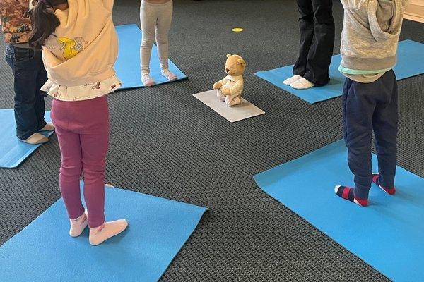 Class learning yoga.