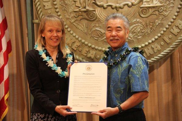 Ellie with Gov. Ige celebrating the proclamation for  World Lymphedema Day March 6th in the State of Hawaii