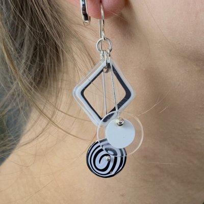 B&W Kinetic Earrings Blown glass and sterling silver https://www.vitriesse.com/metro-collection