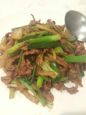 Green onions with beef