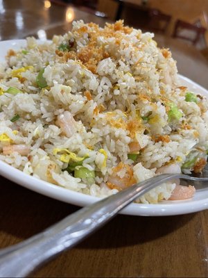 Dry scallop fried rice. Includes shrimp.