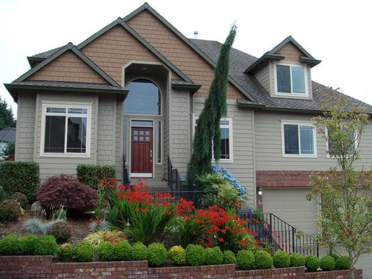 Portland Color Works Painting provides professional residential exterior painting services.