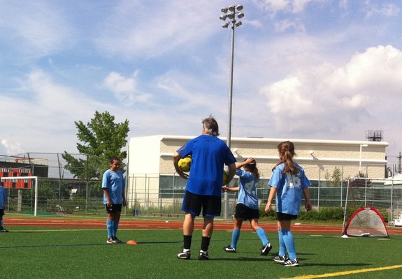 At-Stathi Indoor Soccer School. Bronx soccer club. Boys & Girls Soccer Clinics.