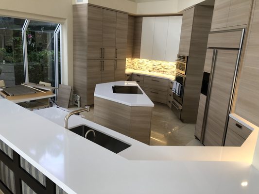 Kitchen countertops installer Boca Raton FL. We fabricated and installed this quartz countertops at Broken Sound Boca Raton FL. Contact us!