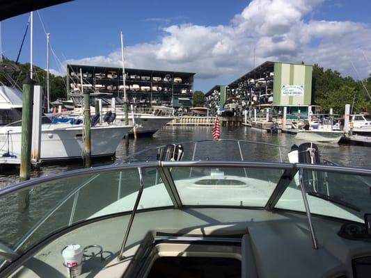 Pulling in to Anclote Isles Marina