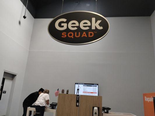 The GEEK SQUAD STATION