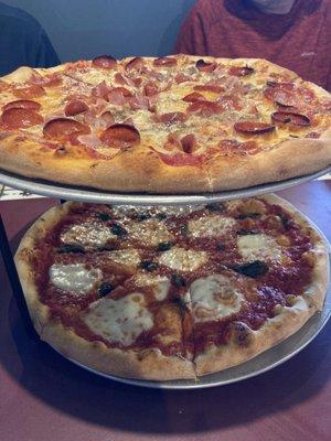 "The Buzzard" and Margarita pizzas