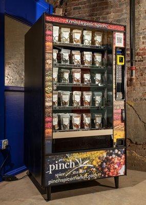 Fresh organic spices from the world's first spice vending machine