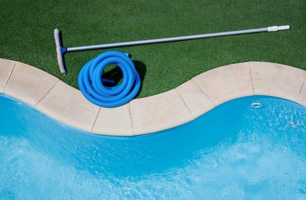 Pool Cleaning Services