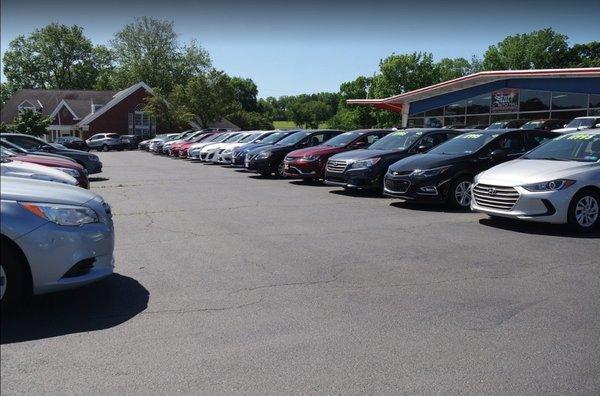 Car lot area, Parking