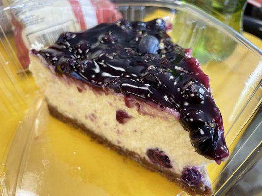 Blueberry and lemon cheesecake