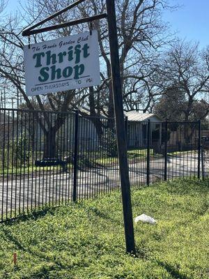 Hondo Garden Club Thrift Shop