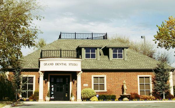 Grand Dental Studio office is located centrally in Oklahoma City.