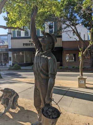 Valley Harvest Sculpture, Vacaville