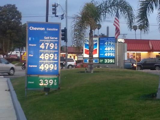 Ventura Rd. Chevron, 5-14-2015