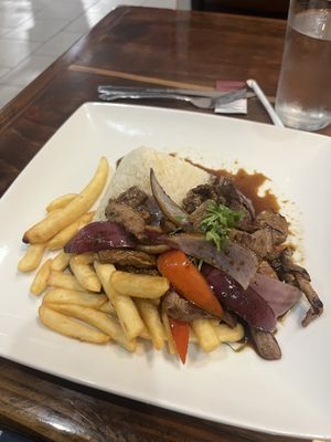 Lomo Saltado